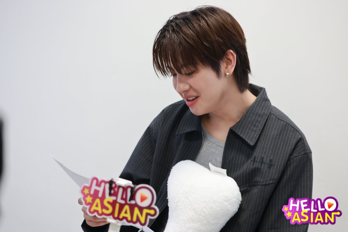 Hello_asian's tweet photo. ไม่มีใครเขินเลย โทษที ☺️

FO 2ND SINGLE PRESS R2
#8per7PressTour2
#8per7ByFirstOne
#FirstOne2ndSingle
#FirstOne https://t.co/KKyLXjZMGQ