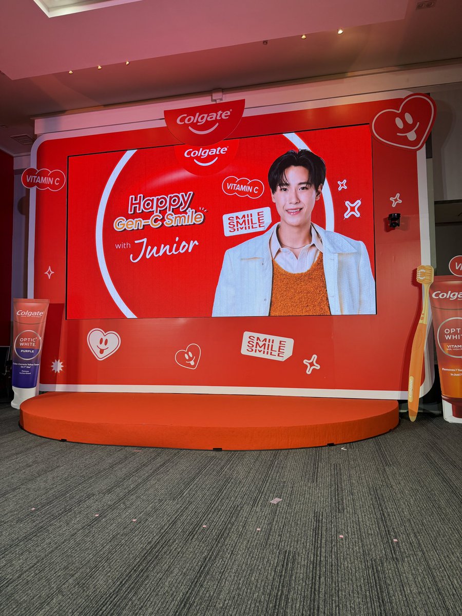 MarsMoveto's tweet photo. ละหน้าสุดเลยผมเดรสสส

JUNIOR COLGATE SUNSHINE SMILE

#ColgateVitaminCxJunior #Junniorrs https://t.co/Na164eVMso