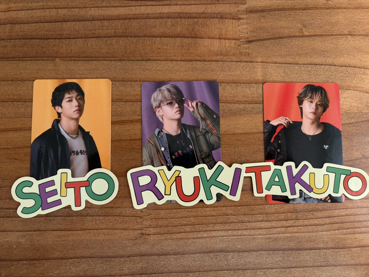 you199211's tweet photo. MAZZEL 2nd Fan Meeting -Play at the MUZEUM Vol.2 
ランダムフォトカード・ステッカーセット

【譲】 SEITO RYUKI TAKUTO

【求】 NAOYA  RAN  EIKI

郵送のみでの交換希望です。

#MAZZEL交換 https://t.co/AuNI25uulX