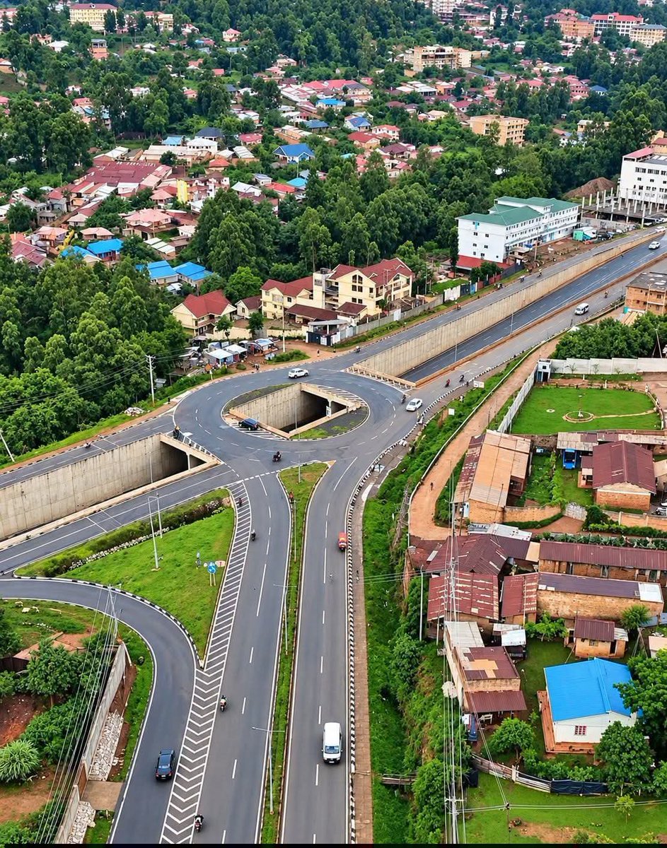 JaMtoka's tweet photo. Kisii-Migori, Kisii-Kisumu Interchange, funded by the African Development Bank (From the Ahero Interchange, all the way to Sirare/Isebania Border) https://t.co/dcoMVuP9Sf