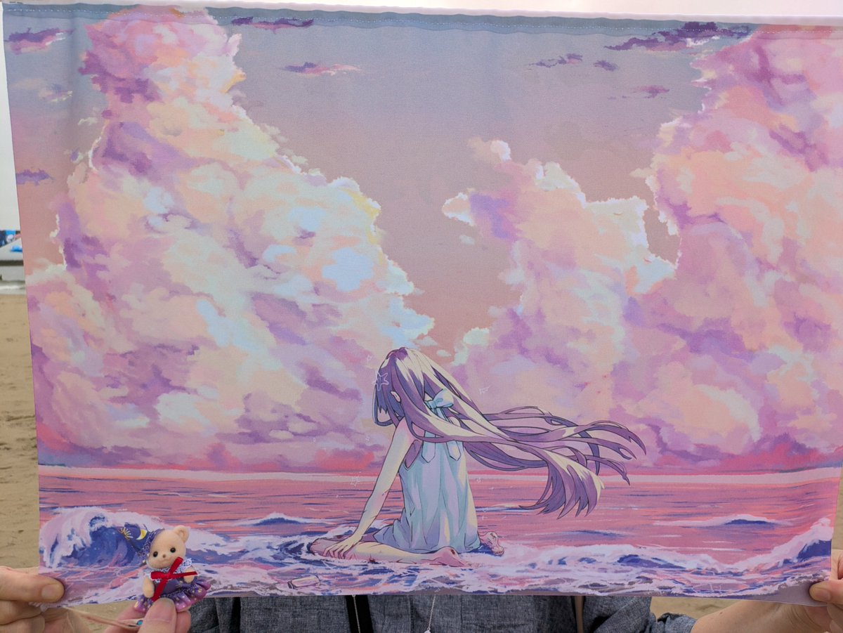 ne_mori's tweet photo. あいにくの天気でしたがフラッグめちゃ良きでした！
私のイラストの鬱みがすごくて慄いています！みんな海ってハッピーなんだな…！
#内海アートと海 https://t.co/fZj04tCHfr