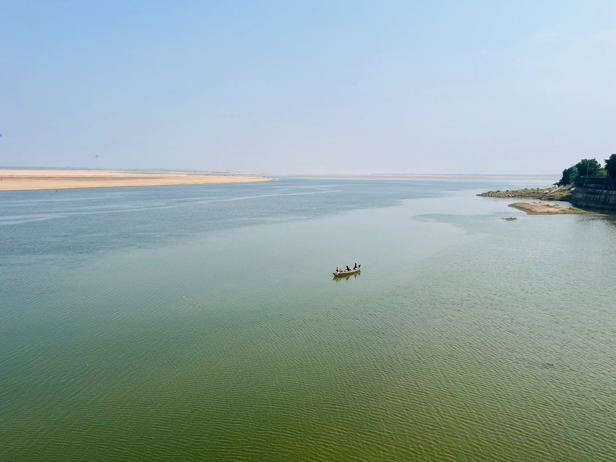 KTRBRS's tweet photo. Telangana is facing the adverse impact of El Congo (inept Congress rule), not El Niño!

These photos show 20,000 cusecs of water flowing at Kannepalli Pump House, part of the mammoth Kaleshwaram Project, yesterday.

A delegation of BRS MLAs and leaders visited Kannepalli Pump House to expose the failure of Congress Govt in utilising the water that is readily available. 

Hyderabad needs just about 1,000 cusecs of water to meet its daily drinking water needs. Yet, the Revanth Reddy government refuses to lift water from Kannepalli, just to deny credit to this KCR-era project.

What’s unfolding in Telangana is not a natural calamity, but the result of a deliberate conspiracy by Revanth Reddy!