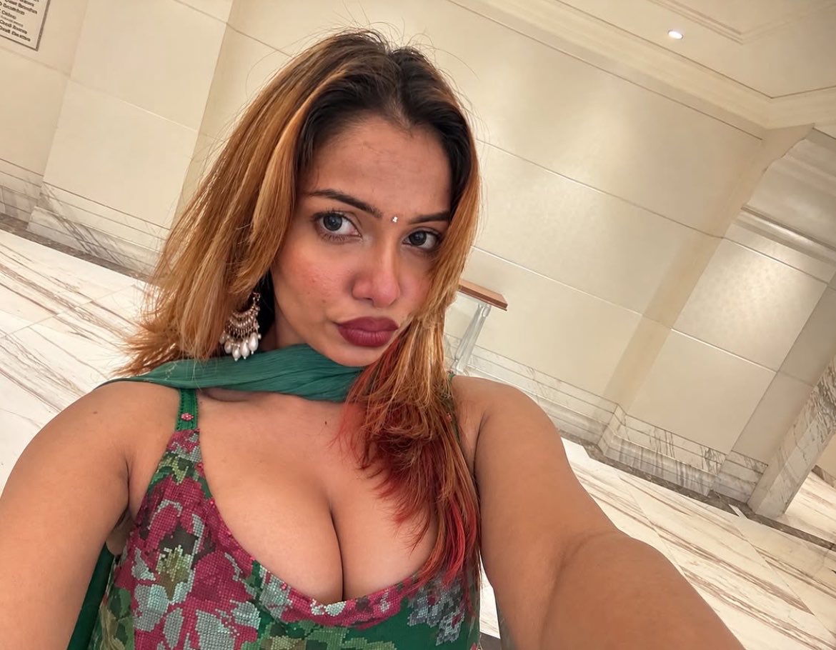 desib4ddies's tweet photo. its_pujashaw02 👀🍒 https://t.co/tDmuB0KmWv