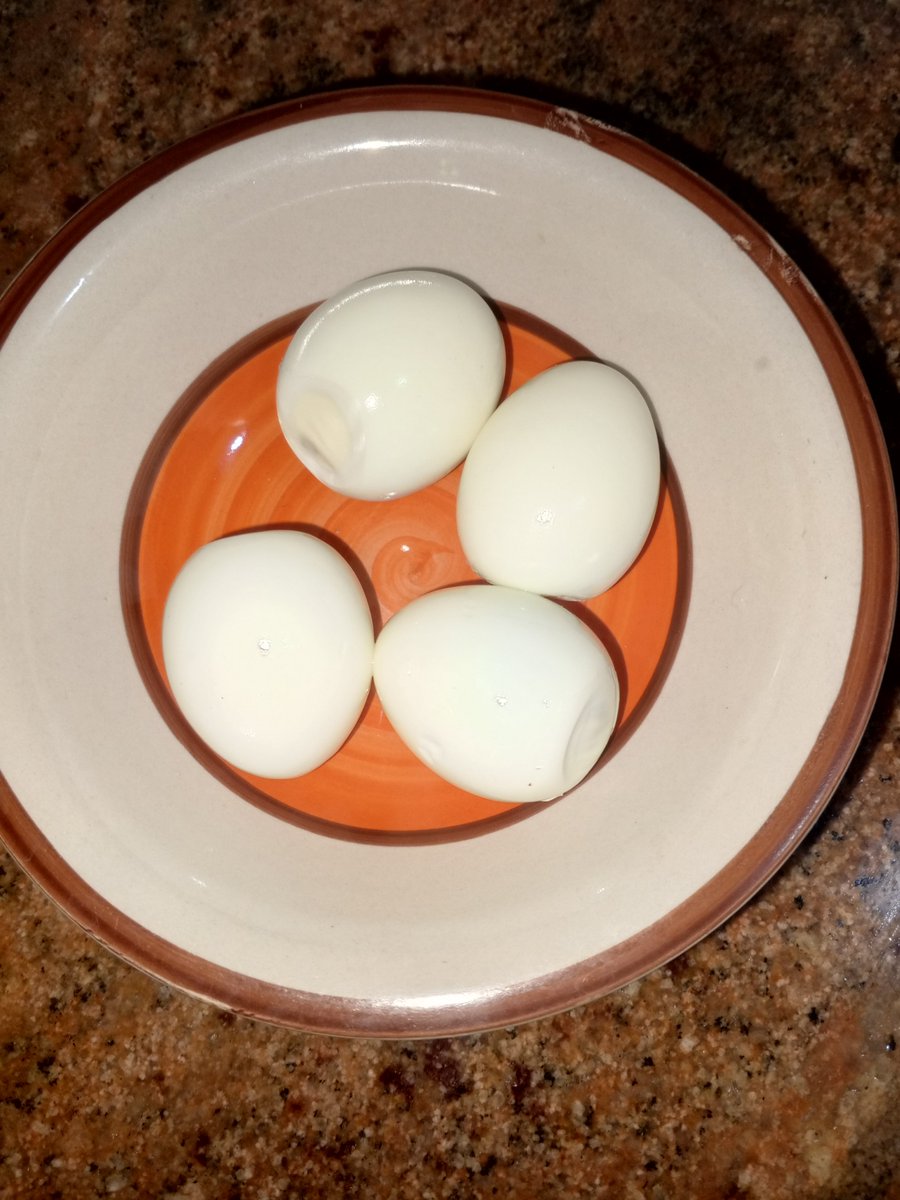 thediabetes_doc's tweet photo. How many eggs in a week can a diabetic patient eat based on recent studies?

a) 2 per week
b) 5 per week
c) 10 per week
d) 12 per week
e) As many as possible https://t.co/gNTAK50rCr