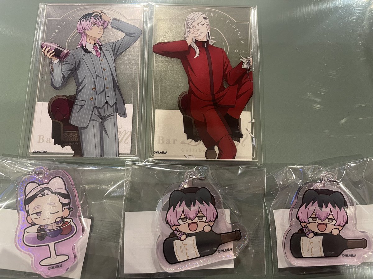 ylu83luna's tweet photo. 【交換募集】東リべ 東京リベンジャーズ 交換 梵天 カフェ くじ　コースター　アクリルパネル　カード　アンブレラマーカー

譲┊佐野、蘭、竜胆、九井、武臣

求┊三途

写真にはありませんが、パネル九井は2つ、武臣1あります。

本日、後日池袋手渡しor郵送 https://t.co/nIcq5YpoAS