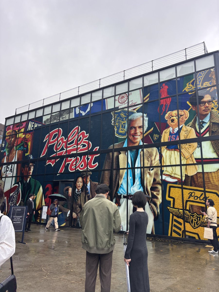 fukindensetu's tweet photo. 何気に申し込んだポロフェスタ
ラルフローレン世界初のイベント
ビンテージ物しか置いてなくて超楽しい🥹 https://t.co/s83krfHQ2g