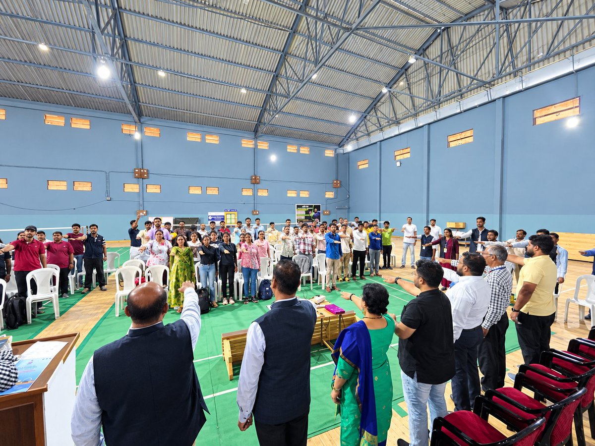 MYBharatHQ's tweet photo. The ground came alive with sporting spirit, fierce competition and unstoppable Yuva Josh as MY Bharat Chhatrapati Sambhajinagar, Maharashtra, brought young sports enthusiasts together under the theme “Traditional Sports”, marking Week 6 of Nasha Mukt Yuva for Viksit Bharat – 100 Weeks Sankalp Abhiyan.

From every winning move to every cheer, young participants showcased their sporting spirit and took the Nasha Mukt Sankalp, pledging to stay away from drugs and inspire others to embrace a healthier, fitter and drug-free lifestyle. 

Play with Passion. Take the Pledge. Choose a Drug-Free Future! 

#MYBharat #NashaMuktYuva