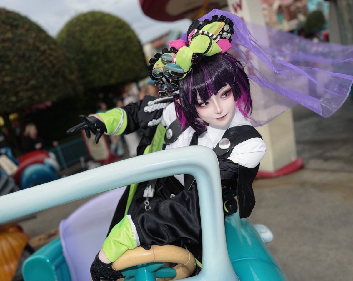 lulily__4's tweet photo. くお〜!! ぶつかる〜!!

ここで、熱砂人を右に‼️‼️‼️

#Dハロツイステ 
#Dハロ仮装2026 https://t.co/67u88F00II