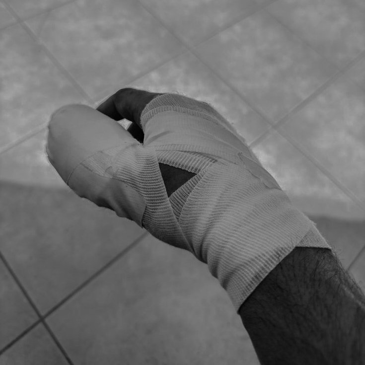 Rapaiasa's tweet photo. ㅤㅤ
ㅤㅤㅤㅤ Casa de Padel
ㅤㅤㅤㅤ 13.30 GMT 7+

Sports was fun until my wrist decided otherwise.
ㅤㅤ https://t.co/2s2mRvhiik