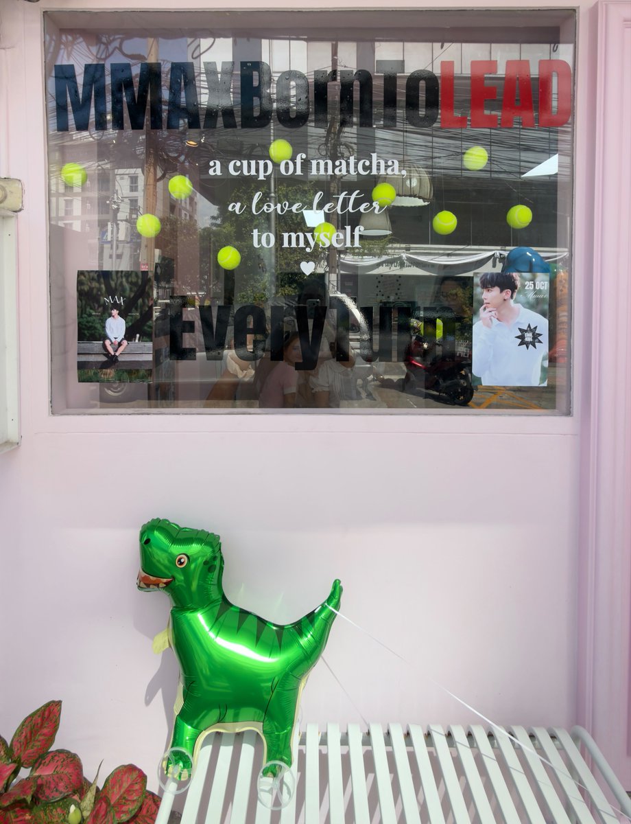 poshki_'s tweet photo. #MMAXBornToLeadEveryTurn  

~ มาตามรอยพี่ไดโน 33 ค้าบบ 🦖🎾♠️✨❣️ https://t.co/blENYBXBMB