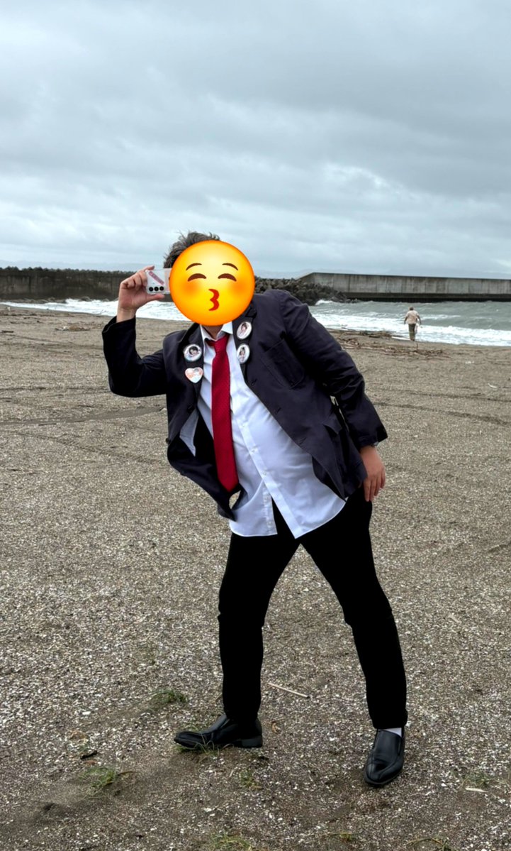 tamakazu0316's tweet photo. It's mineMVの聖地巡礼その③

咲菜ちゃんのコスプレしていったのに皆からトランプ大統領って言われました🥹

#リンプラに見せてね
#リンプラ
#しゅがーさな https://t.co/6JXOuDDuPn