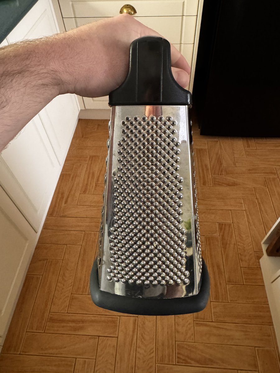 BornMini's tweet photo. 29 years old and I’m going to admit I still have no idea what this side of the grater is for https://t.co/dVqbavp84S