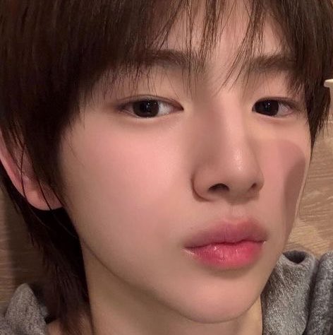 juhoonwink's tweet photo. his face is so pink, just like a fresh little peach ㅜㅜ https://t.co/T24yM7ctrh