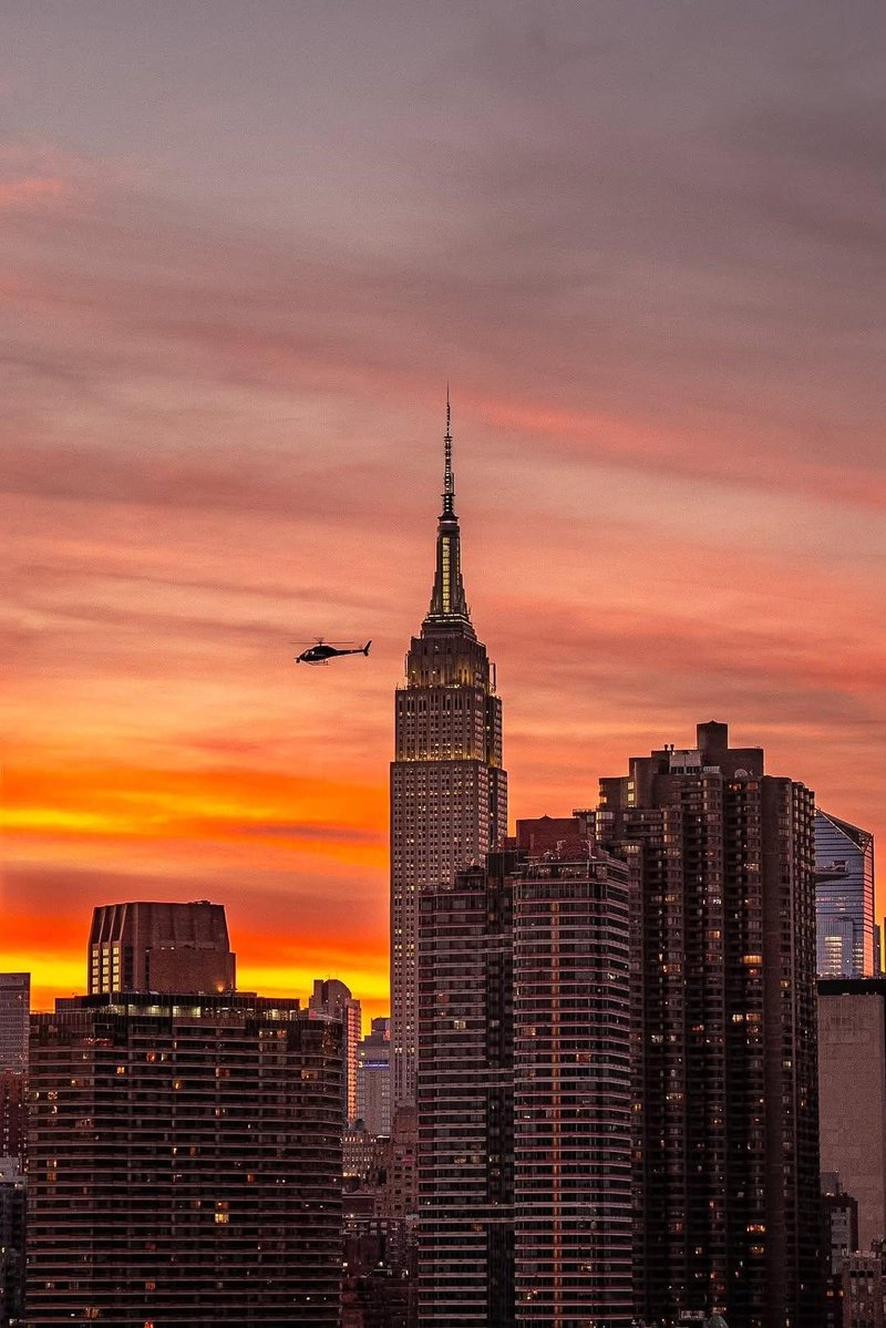 earthviewss1's tweet photo. Beautiful sunset in New York 🇺🇸 https://t.co/gzFlV7iNH5