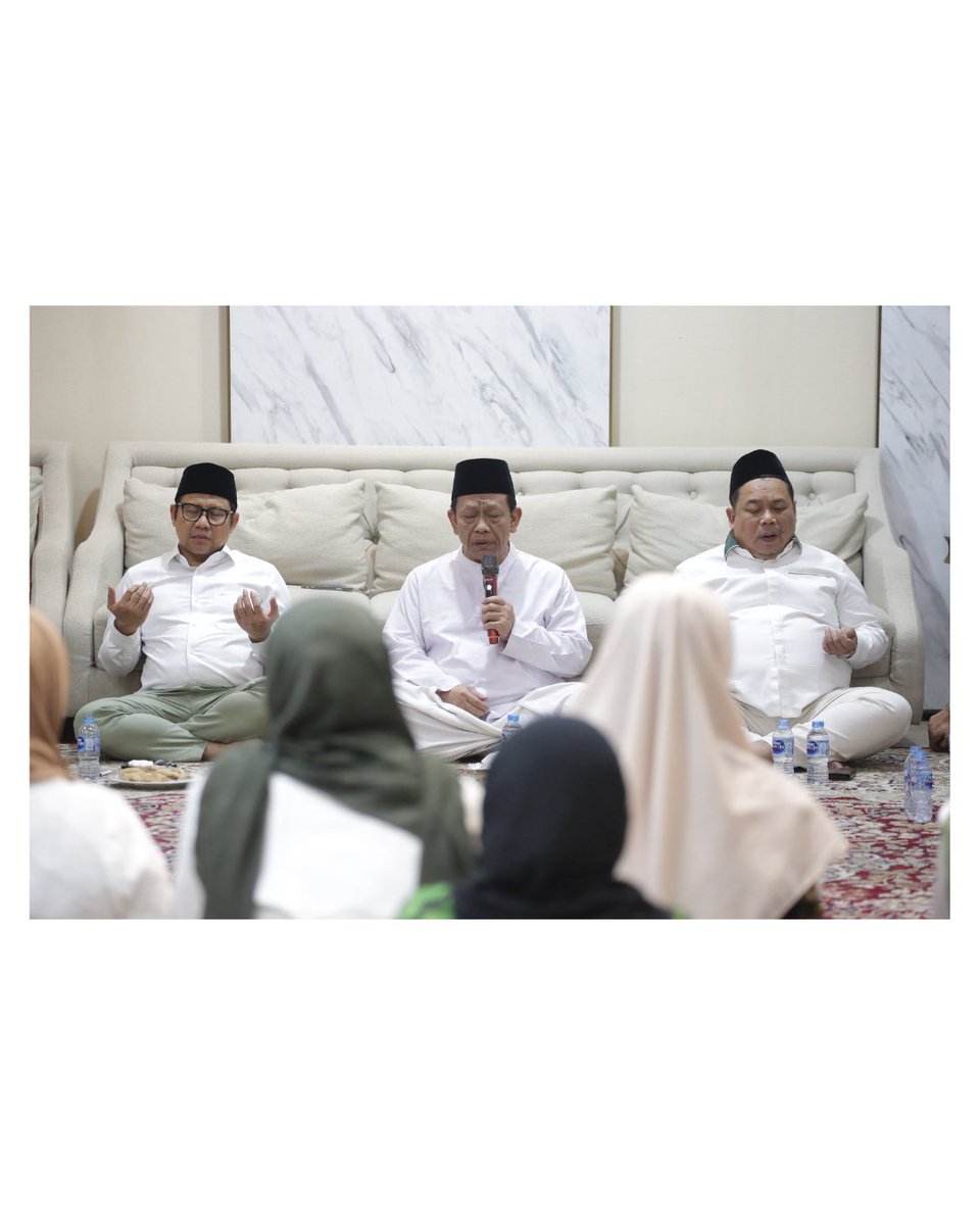 cakimiNOW's tweet photo. Innalillahi wa inna ilaihi raji’un.
Selamat jalan sahabatku Fathan Subchi. Terima kasih atas  perjuangan dan pengabdian yang telah ditorehkan. 

Semoga setiap langkah baik menjadi amal jariyah yang terus mengalir. InsyaAlloh husnul khotimah dan ditempatkan yang terbaik di sisi-Nya. Amiin.. Lahul fatihah