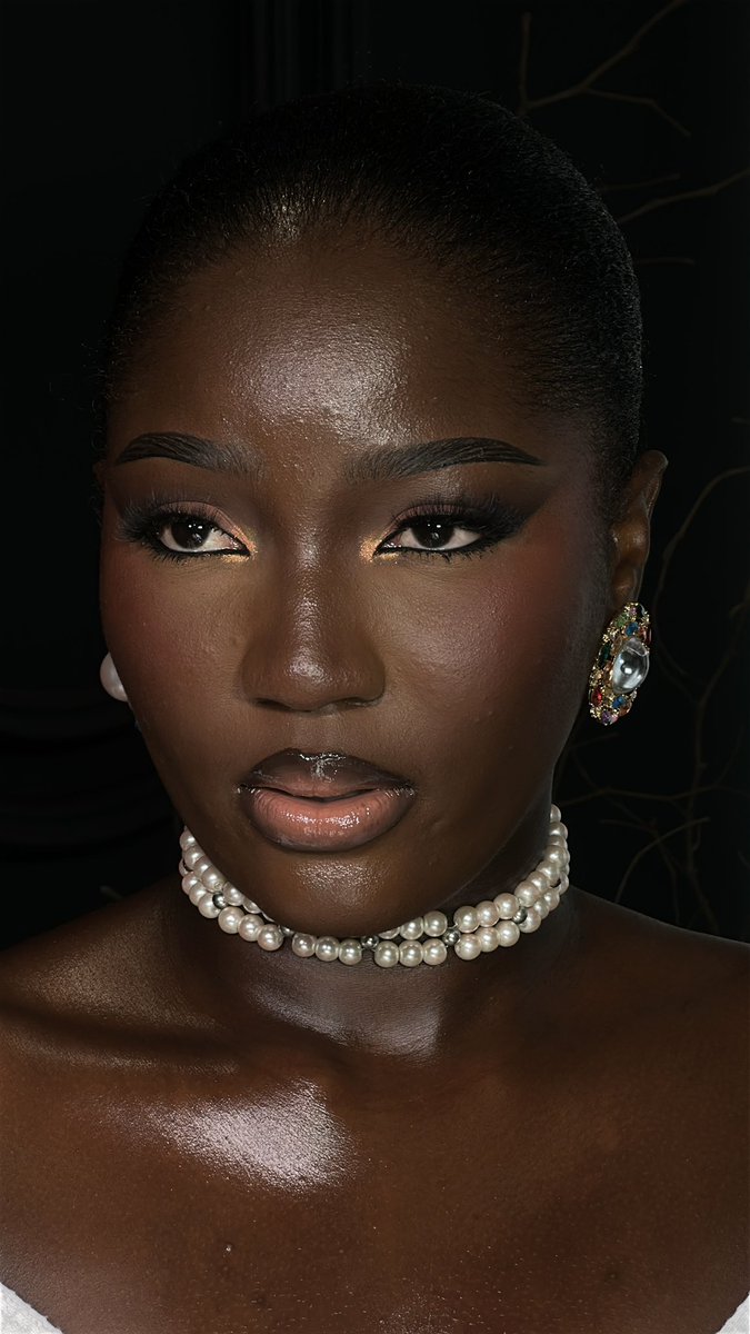 its_yosy's tweet photo. Since we are talking about makeup, I just want to show you guys what my makeup looks like on a dark skin person with no filter https://t.co/Pbae4YsOTL