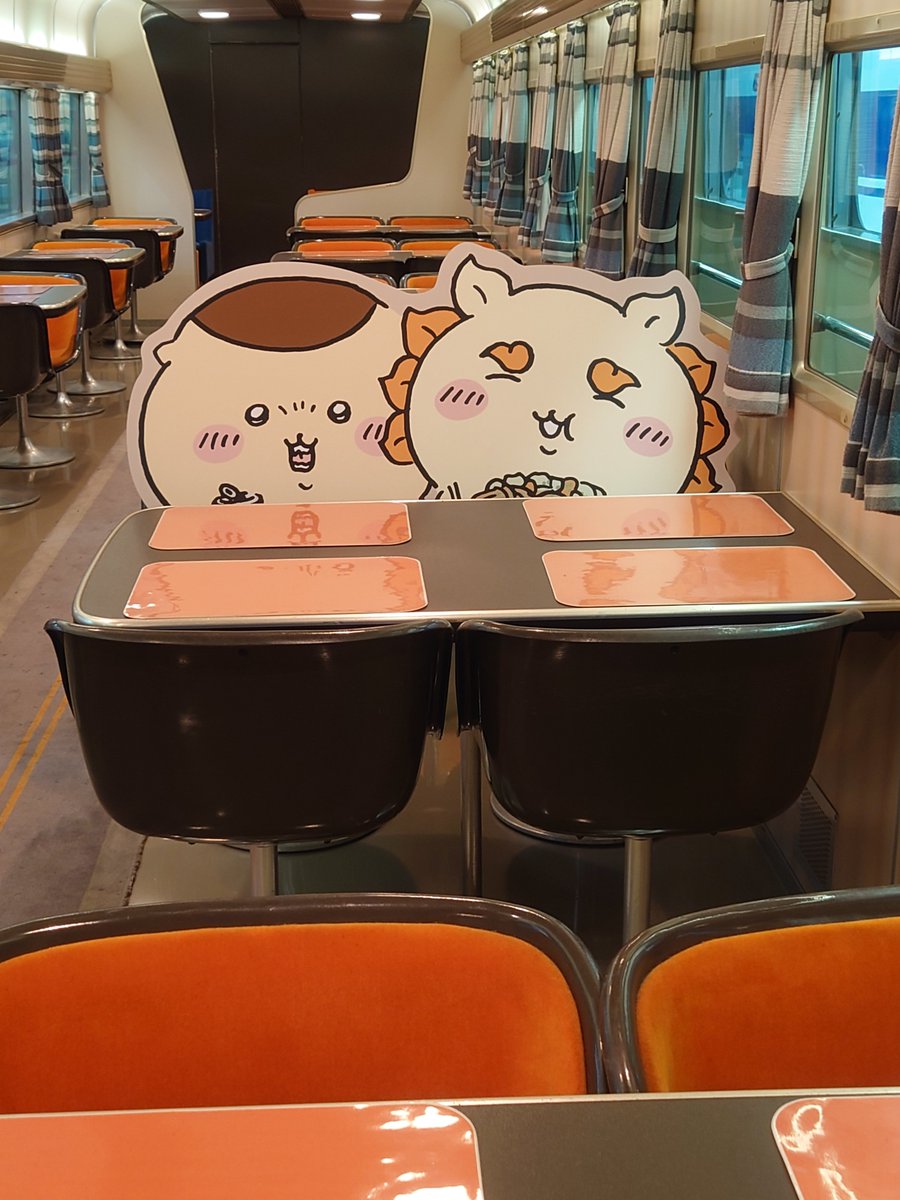 Sayakkumax's tweet photo. 限定食堂車ラーメン美味しいでーす
ｶｰｯ https://t.co/cLXAcbS3hi