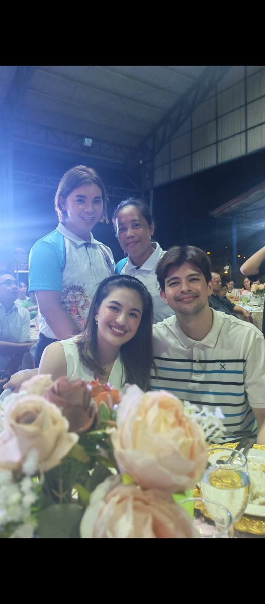 samejhoe's tweet photo. Lovebirds ❤️😍

📸(ctoo) https://t.co/QmO0asKEEq