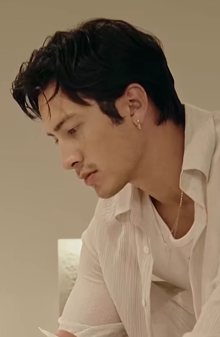 hudsonluvre's tweet photo. side profile crafted by gods https://t.co/7IzWM5GH9w