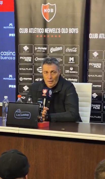 Newells_en's tweet photo. Frank Kudelka: 

"It was a result that matched the game. It was more of a battle than a display of skill, with more nervousness than ideas. We were lacking presence in that midfield area, I think Montero felt the inactivity. We want to move him back to that position and we don't have his characteristics. The team defended very well. The match had a lot of back and forth"

#Newells