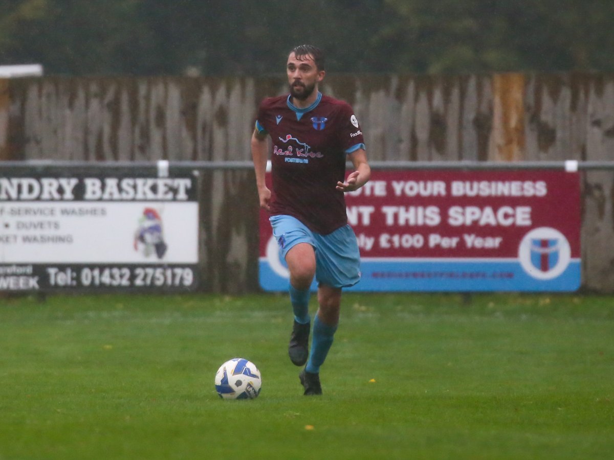 Westfieldsfc1's tweet photo. Selection of images from yesterday as #fields were held to a 1-1 draw by Hallen AFC in the @HellenicLeague.

@bailey_f7 got #Fields goal with a great strike from 18 yards.

#FieldsTogether🟣🔵

Images: @WHLSPFootball https://t.co/zQNOlMcfy4