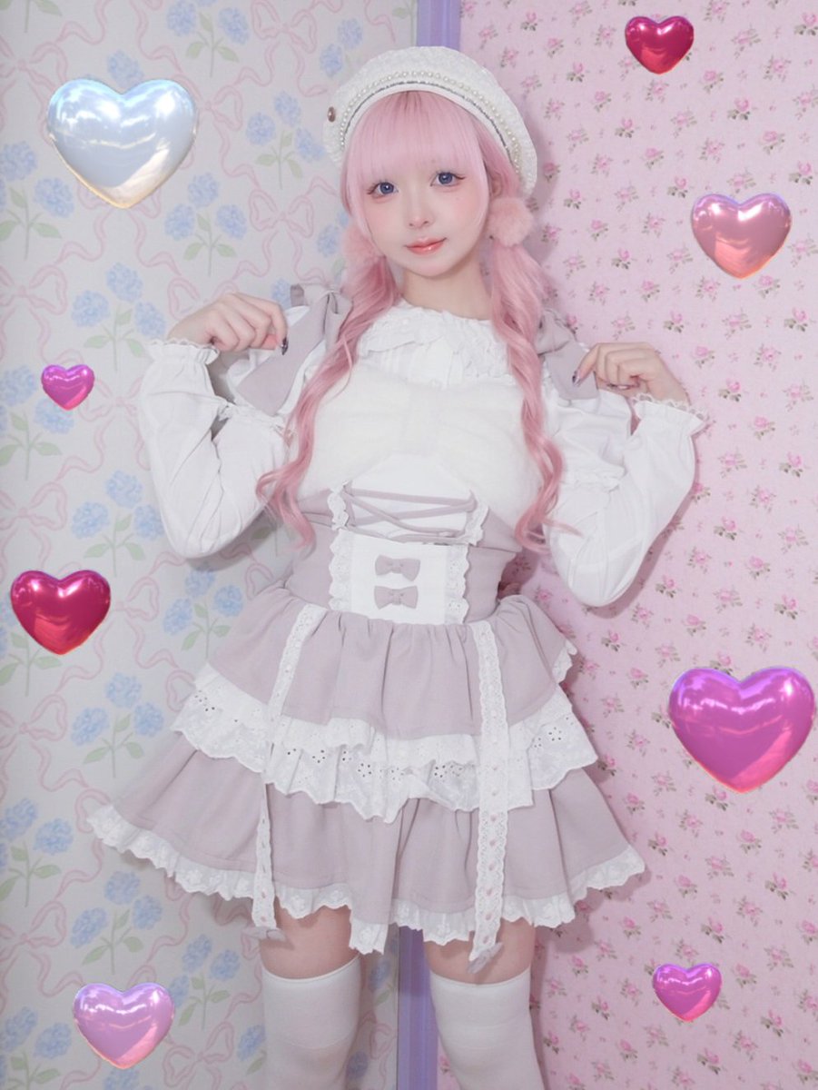 m402u's tweet photo. Palelfyさんの新ラインブランド、
「Rome Ritual(ロメリチュアル)」(@romeritual )さんのお洋服を着用させていただきました🩷
他にもガーリー好きにはたまらない可愛いアイテムがもりだくさんです🥺💕
【PR】
#RomeRitual #ロメリチュアル #ろめり https://t.co/IqD0hb52KC