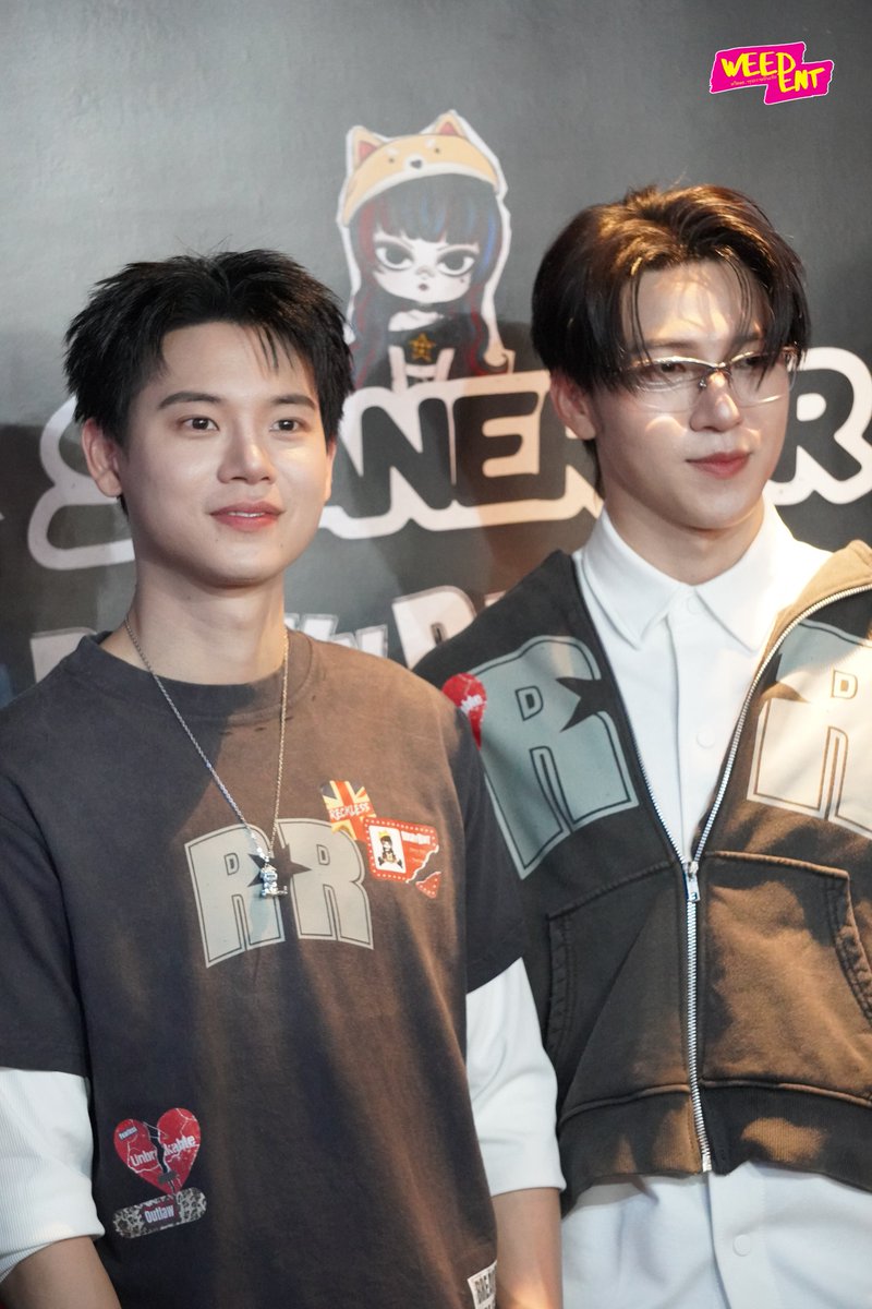 WEED_ENT's tweet photo. “หยิ่น อานันท์ และ SHANERLER ” ในงาน “THE ROCKY RIOT!”🖤✨

📌 Pop-up Store ชั้น M สยามเซ็นเตอร์

YinxShane ANWYLL at SIAMCENTER
#YinxShaneTheRockyRiot
#yinyin_anw
#ANWYLLxSHANERLER 
#THEROCKYRIOT 
#SHANERLER
#yinyin_anw https://t.co/1RGIuZ5Fa7