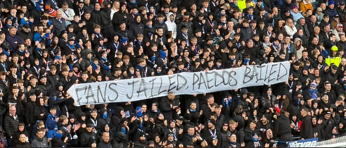 blueheart1872's tweet photo. Message at Ibrox yesterday.  

FANS JAILED, PAEDOS BAILED.

Football fans are being persecuted while the paedos are given a free run. Make it make sense 🇬🇧🇬🇧🇬🇧 https://t.co/VJFbtGvOmD