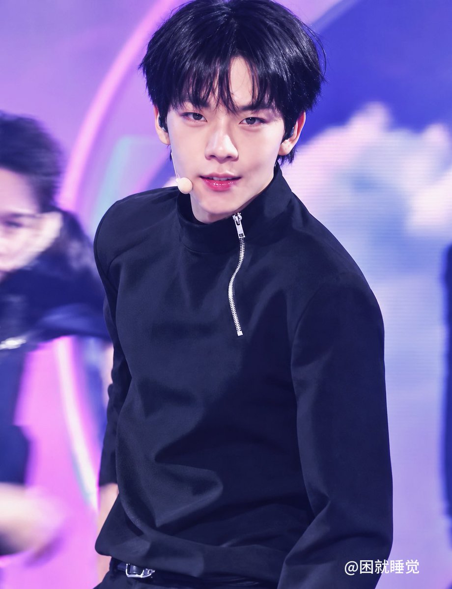 simdyql's tweet photo. 小狐狸🦊么～SEOHA🥹
#A2OSOUL #SEOHA #서하 https://t.co/zcJ8donbev