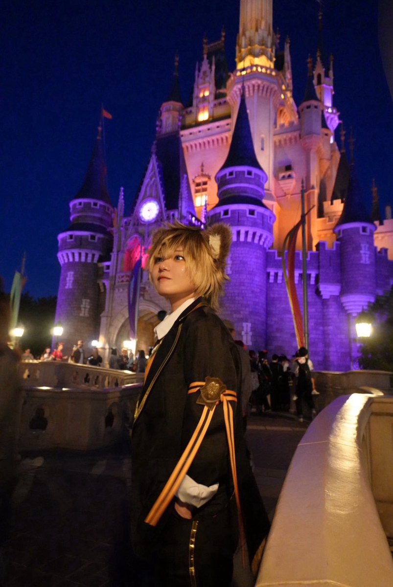 dokupome_cos's tweet photo. なんかもうおんなじような画角の写真ばっかになっちゃうけど、特にお気に入りのラギ〜🍩
この二枚並べるとなにかを発見したみたいでおもろ

#Dハロツイステ仮装 #Dハロ2026 https://t.co/jjMsEtWDJD