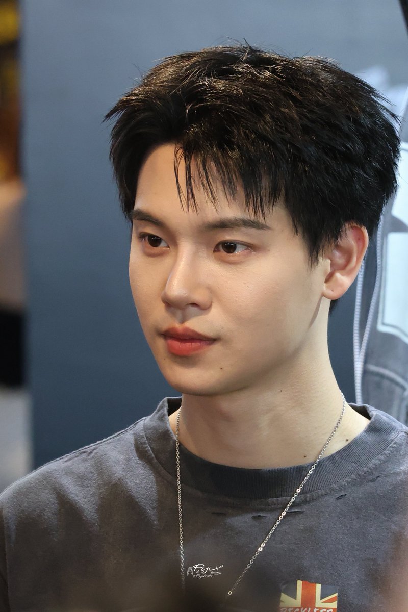 FijiMM_'s tweet photo. เป็นแก้วเป็นแสง 🤩✨

YinxShane ANWYLL at SIAMCENTER
#YinxShaneTheRockyRiot
#yinyin_anw ; @yinyin_anw https://t.co/bx18v87nqM