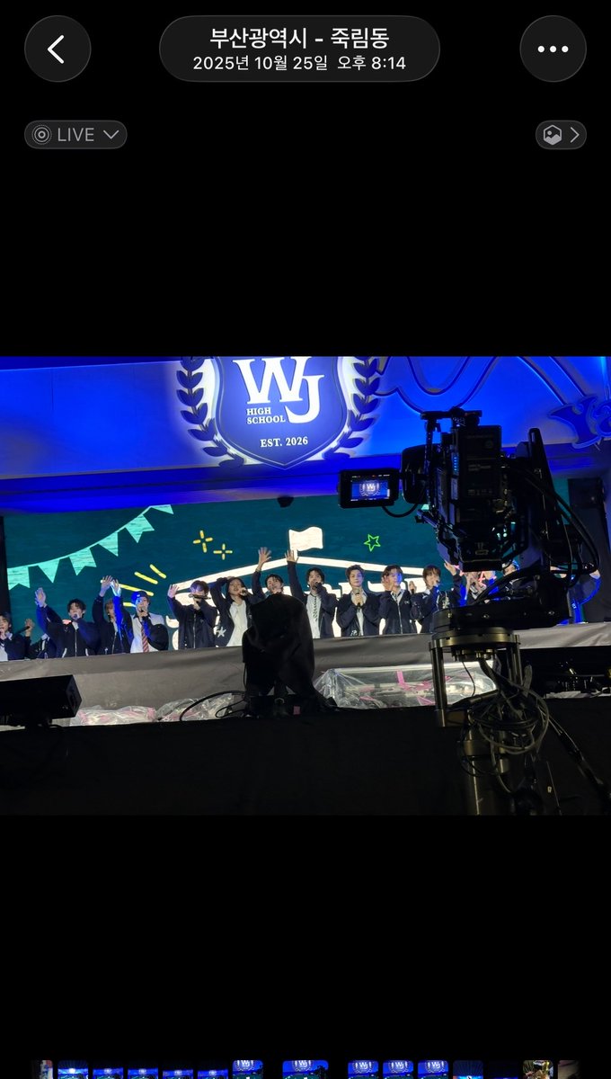 haminprotector's tweet photo. 작년 오늘 이 시간이 태어나서 젤 떨렷던 순간일듯... https://t.co/PYwFU7CsGh