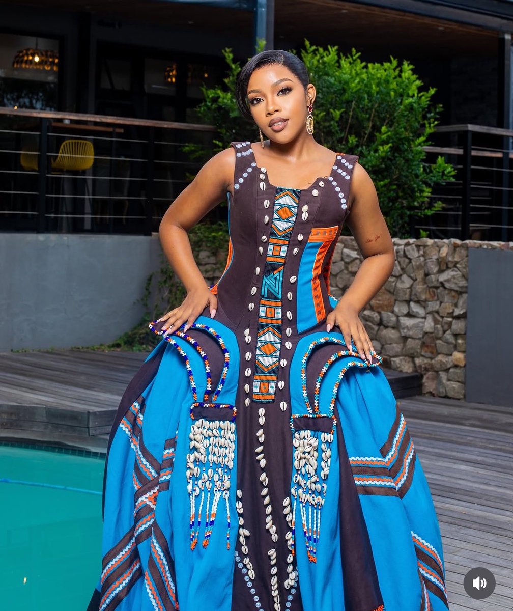 mzjet1's tweet photo. Happy birthday most beautiful 🎊🎉🎈🎂🎁🍾🥂 Age with grace 💎🙏🏻

CELEBRATING LIEMA PANTSI
HAPPY BIRTHDAY LIEMA
#LiemaPantsiTurns25
#LiemaPantsi https://t.co/mPoJ9nCNoR