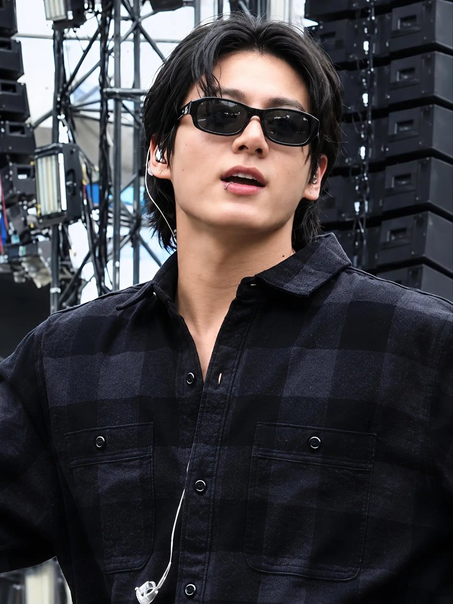 97Jungukk's tweet photo. https://t.co/Jr1qxGP8DY