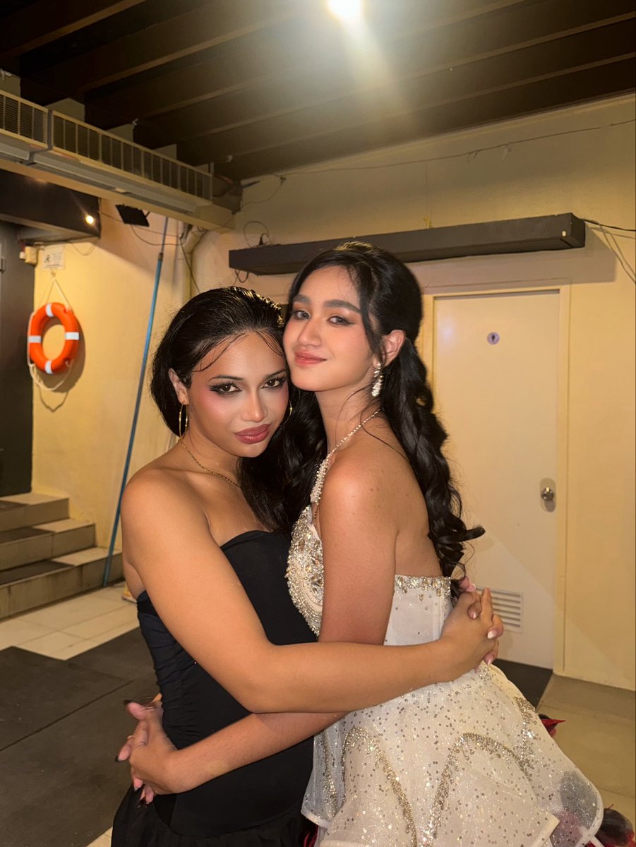 librianne's tweet photo. mahal na mahal. https://t.co/lYxr2o5W6Z