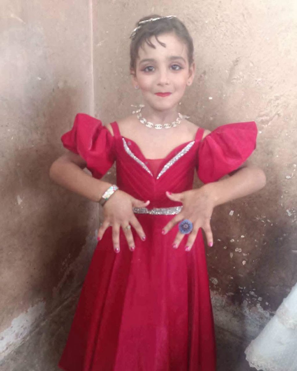 RomaissaTahar's tweet photo. Israël didn't let her grow up to become a beautiful, educated woman and start a family. She was plucked from life too early, just because she is Palestinian💔 https://t.co/IEA1sCIrzr