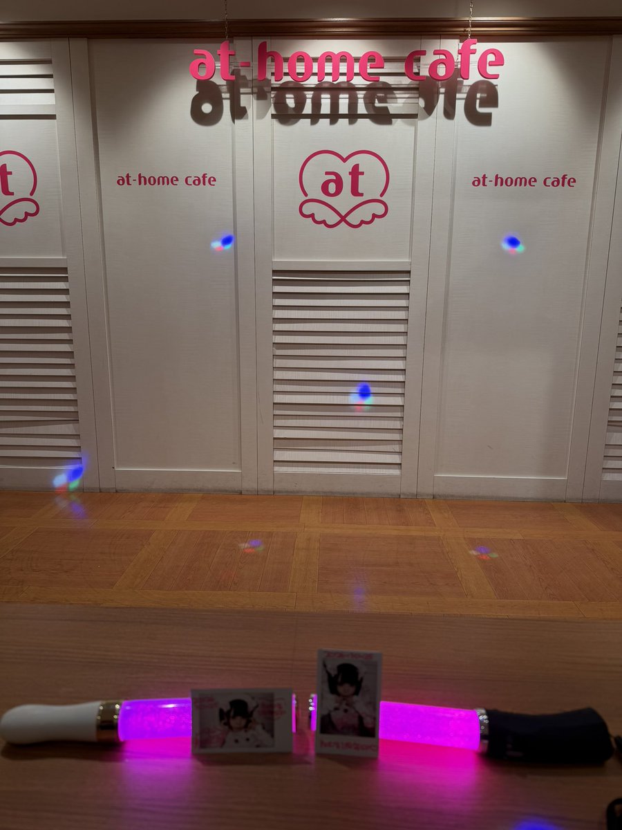Alteil2's tweet photo. ねむるSPの為に緊急来日した石油王と連番で夜イベへ

ねむきんTVの大ファンとのことで
大変満足されたようです。

新まかないスイーツも「مزے دار」とのことでした。
#あっと石油王緊急来日 https://t.co/vY1rMoYsfH