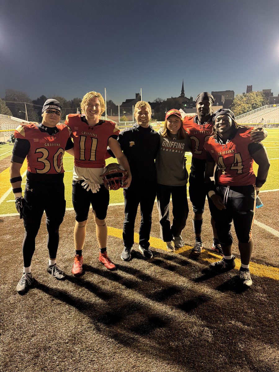 CoachFrantl's tweet photo. National TE day! #CODERED https://t.co/GIYUblxrBa