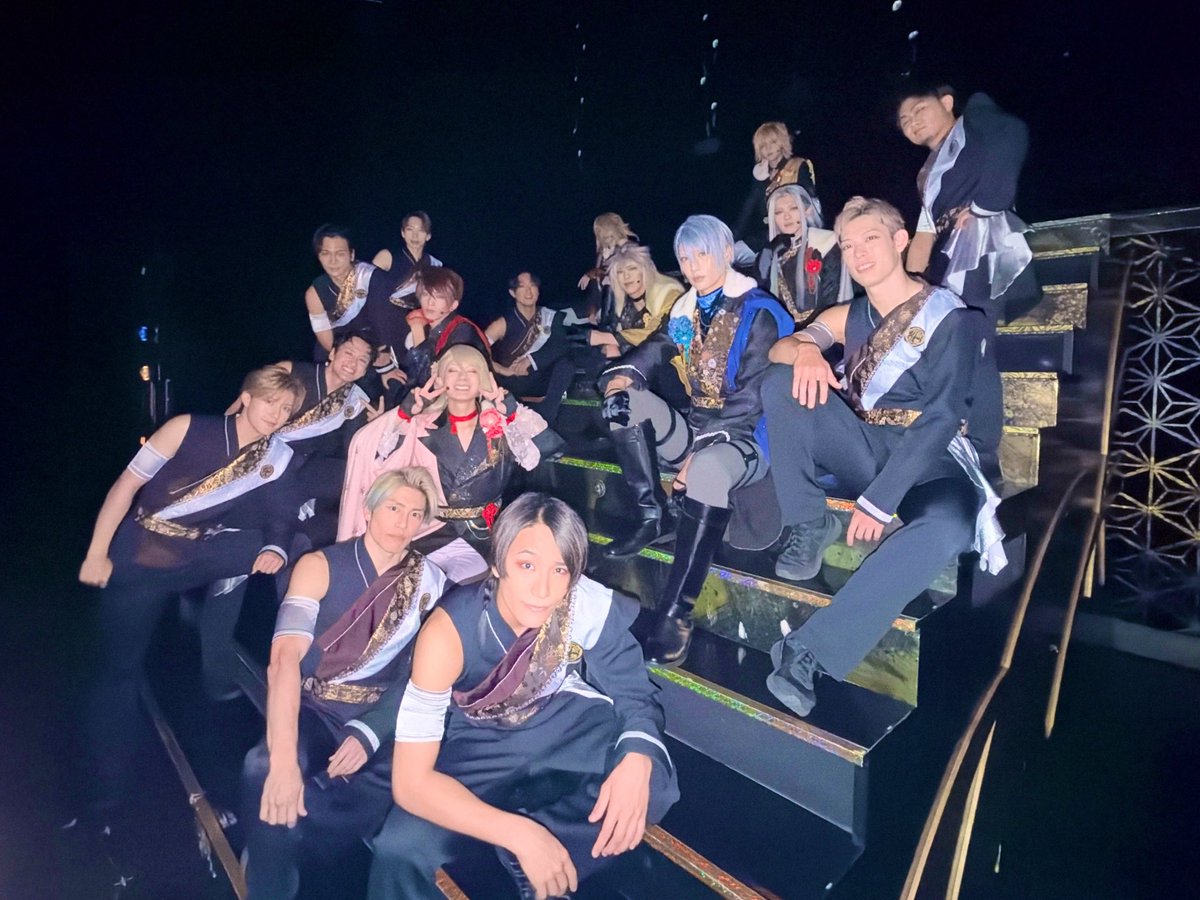 ryota0914ohno's tweet photo. ミュージカル『刀剣乱舞』 ～月夜一縷～

最後まで無事に全員で駆け抜けられました

今回もありがとうございました
引き続き、よろしくお願いします！

#月夜一縷 https://t.co/zMfQSrnTwP