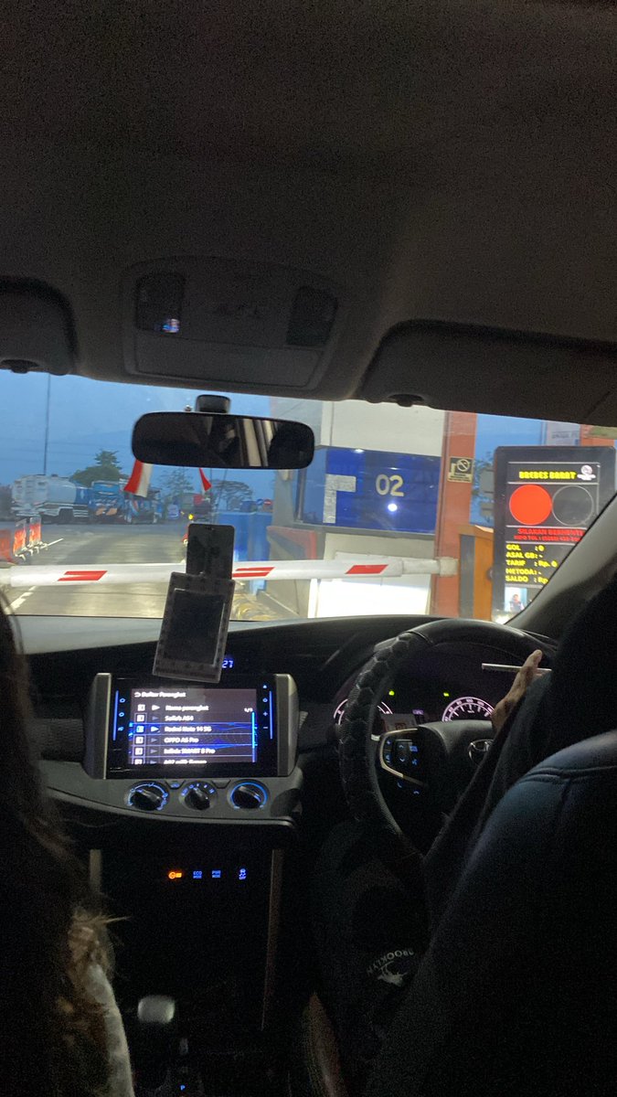 ameliarenataa_'s tweet photo. jalan jalan ah biar ga jenuh dirumah https://t.co/qNFhWT4UHP