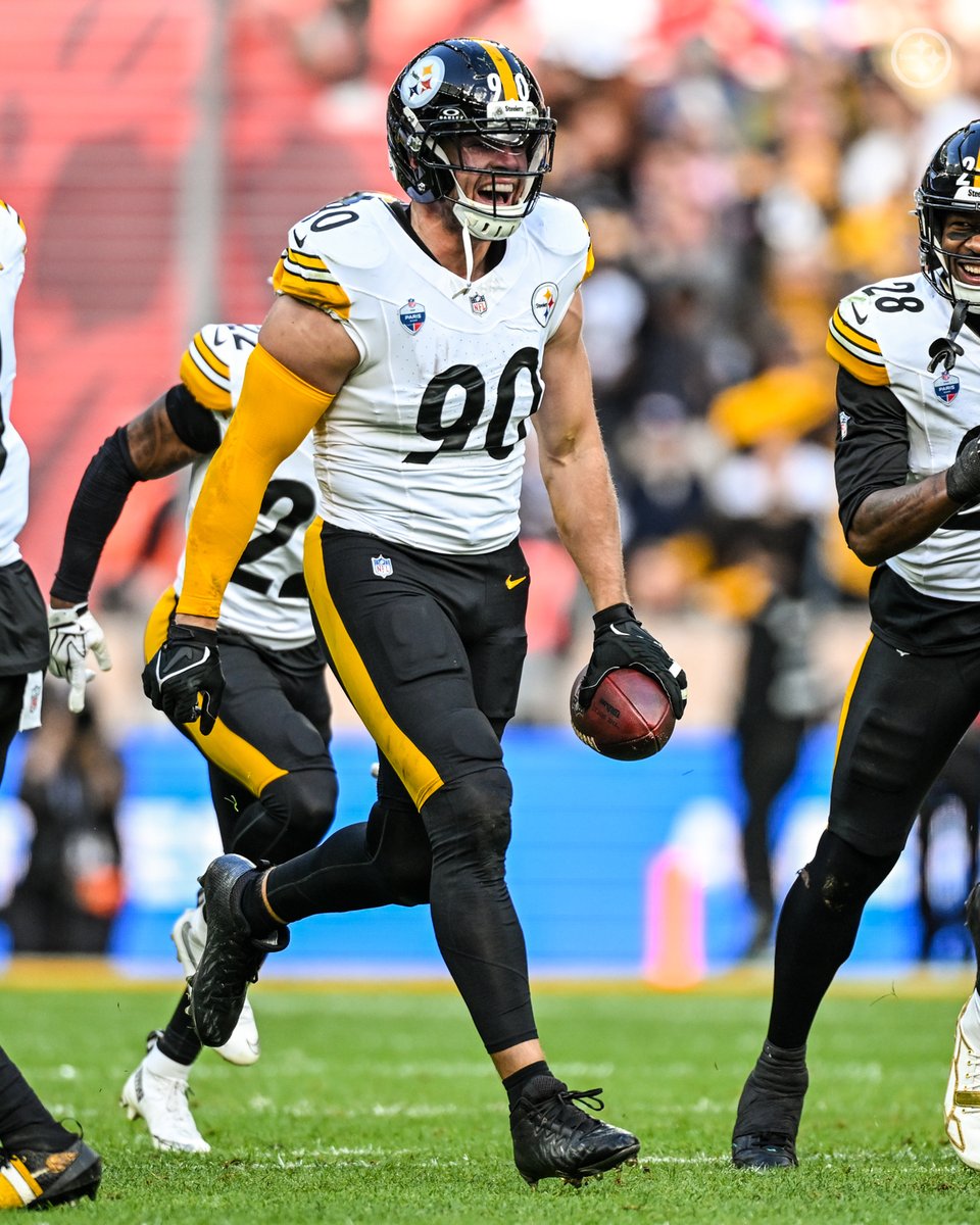 steelers's tweet photo. 120th career sack for TJ‼️ https://t.co/o9hHi1m54I