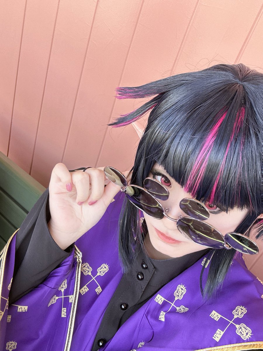 dffr_daka's tweet photo. 🦇クールでキュートじゃろ？？？

 #Dハロ2026
 #Dハロ仮装2026  #Dハロツイステ仮装 
 #twst仮装 https://t.co/ujK4uNM7yj