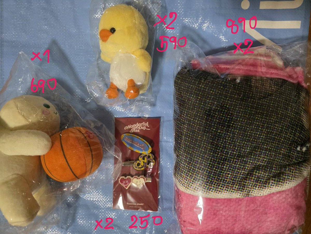 PPPhuwinpas's tweet photo. WTS ราคาตามภาพ สนใจทัก DM ได้เลยค่ะ

ทุกรายการมีของแถม  มากน้อยแล้วแต่ใจแม่ค้า

ค่าส่ง ชิ้นเล็ก 50 / ชิ้นใหญ่ 80 

#ตลาดนัดแม็กกี้บาส
#maxkybas
#6code https://t.co/n5oszxAVdz