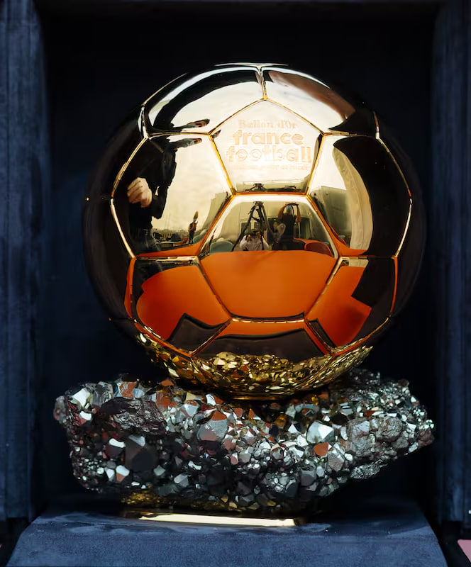 mundopelotanet's tweet photo. 🌟🇳🇴 La reflexión de Ada Hegerberg sobre el Balón de Oro:

"Es loco que haya tanta histeria por un premio individual cuando jugamos un deporte de equipos. El fútbol siempre ha sido un juego colectivo, así que la ambición debería ser siempre cuán bueno puedes ser como equipo.

Tu ambición no debería ser ganar el Balón de Oro, sino alcanzar metas colectivas y, si tienes la suerte de lograr un éxito colectivo, una Champions League, una liga... Eso pavimentará el camino para ganarlo".

Vía @WGolazo