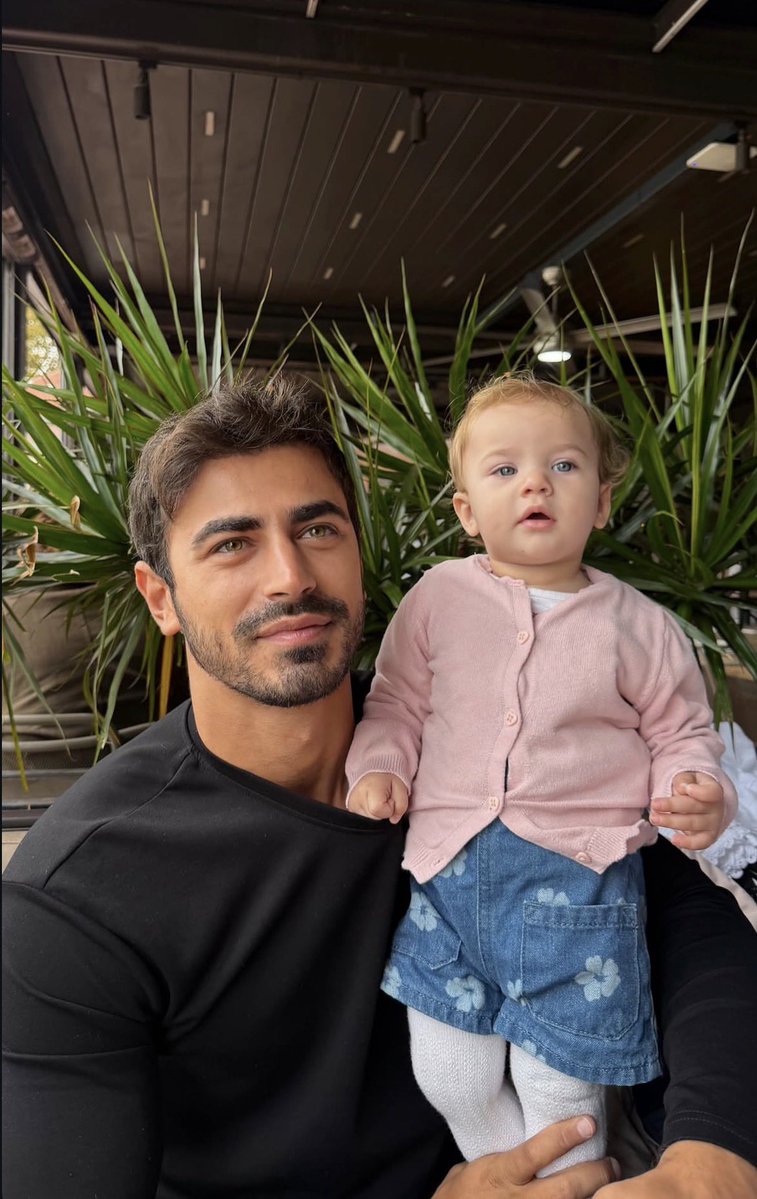Liiuvv3's tweet photo. ابي اشوف بنت الايمسو وامين يبثرنا فيها🥺🥺🥺🥺
قريباً🤲🏻 https://t.co/bwOJ9MA657