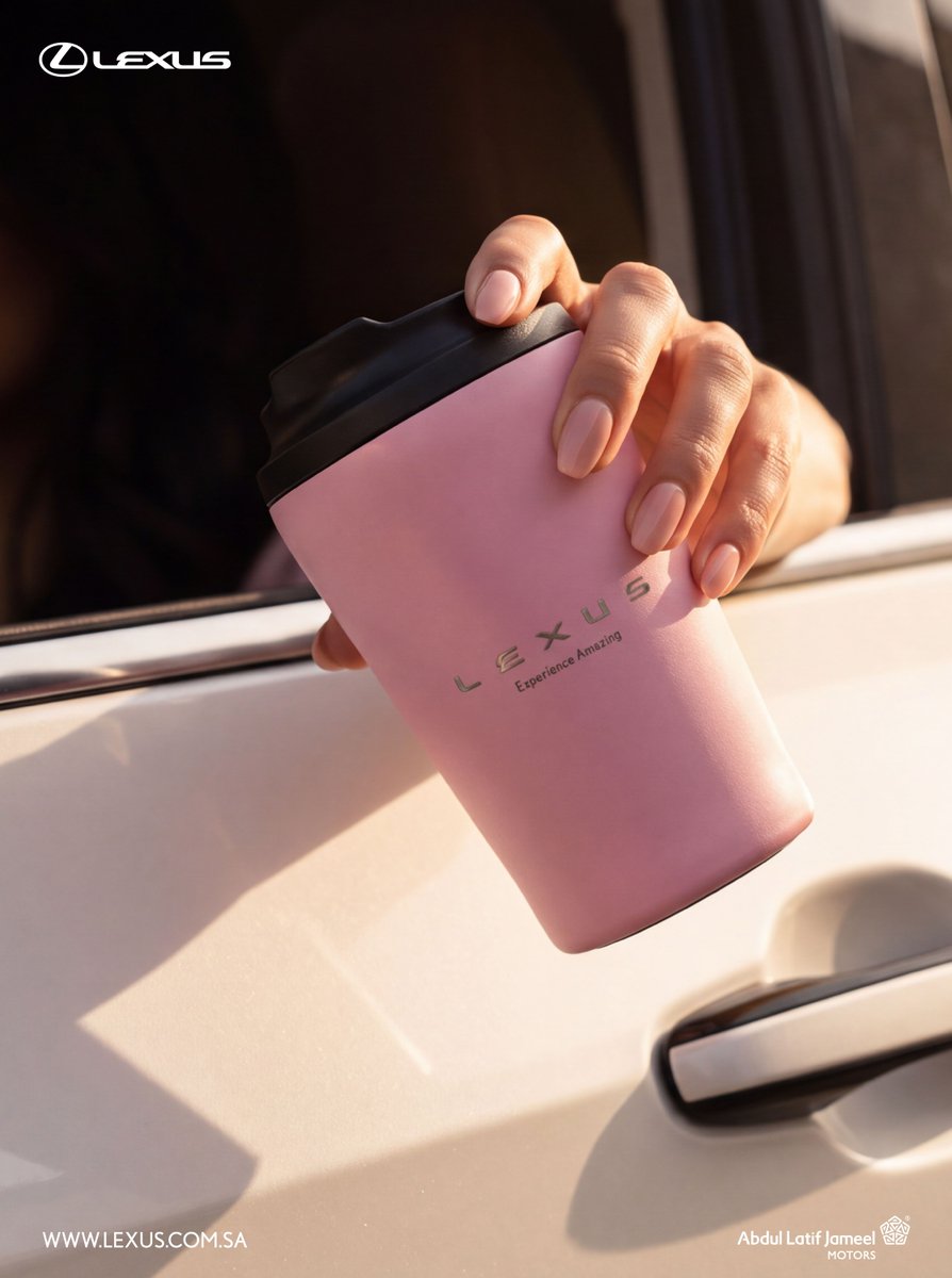 LexusKSA's tweet photo. في أكتوبر الوردي، نهدي ضيفات مراكز لكزس عبداللطيف جميل للمبيعات والصيانة كوبًا ورديًا، لفتة اهتمام تحمل رسالة وعي وتقدير

#لكزس #لكزس_السعودية https://t.co/3jCDbQEdyc