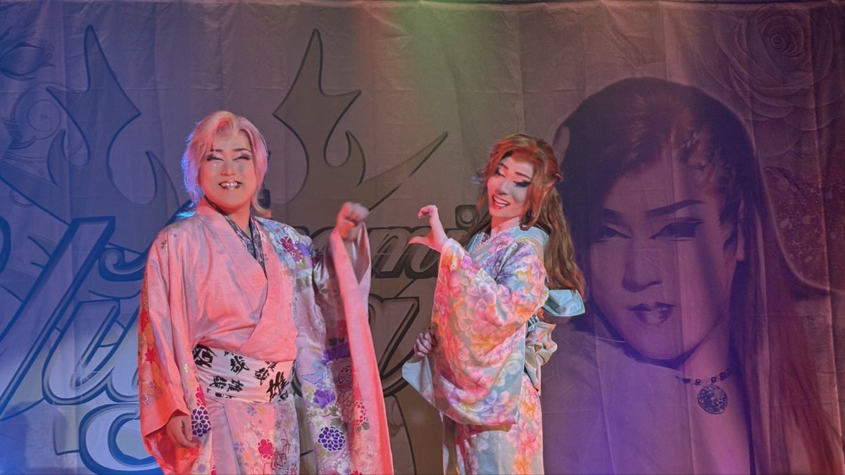 PythonBeautiful's tweet photo. 劇団美松
高槻桜花劇場
2026.10.22夜の部
南雄哉誕生日記念公演

雄哉
美空

♬トリコ

#かわいすぎるご両人 https://t.co/ReAWOu4FI0