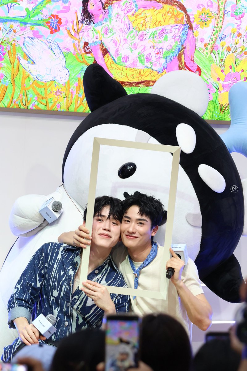 Sun_K2020's tweet photo. คอมพลีทแล้ววันนี้

#SamsungTVxTayNewPolcasan #TheCanvasofJoy #SamsungTV
#เตนิว #POLCASAN https://t.co/NiqkMUa8uF
