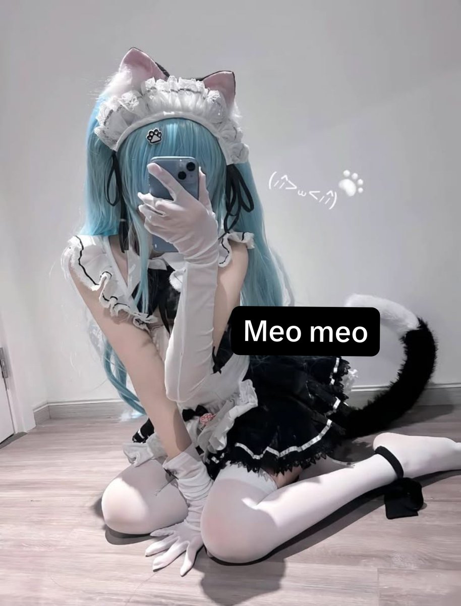 kyumeo6w8a's tweet photo. Tự nhiên tui thích cos kỉu loli quớ, ai thích cos như tui kh ? https://t.co/p6cE4DCNZp