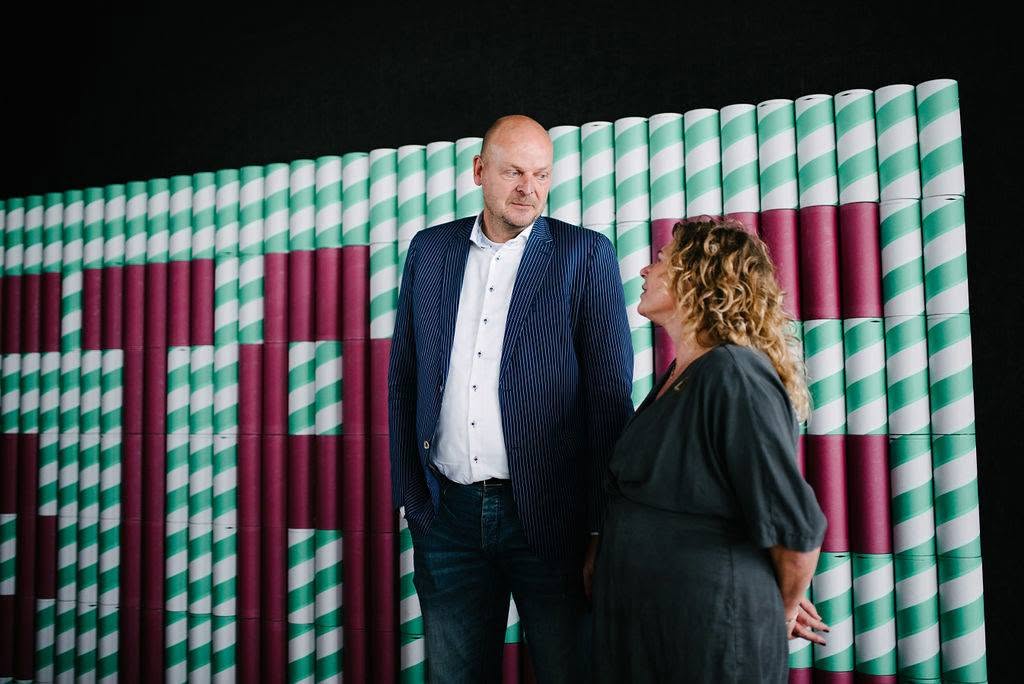 AmyvanSon's tweet photo. Throwback Event productie van speakers, regie, moderatie en audiovisueel voor Low and Bonar #in4nite at #DutchDesignWeek. Heb je een event op komst op zoek naar de creatieve mogelijkheden, uitbreeksessies, begeleiding of uitvoering?
Neem contact op! info@seneca-advies.nl https://t.co/0IUShk2Ja8